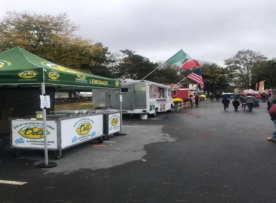 Dels food truck outlet